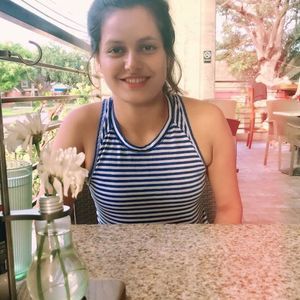 Meet your Posher, Ayushee